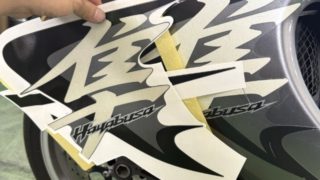 隼のデカールを貼り直し